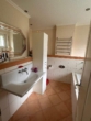 Badezimmer - Charmante 4 Zi. Whg. mit Balkon in ruhiger 30er Zone Nähe des Herold-Centers zu vermieten!!
