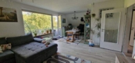 Wohnzimmer - Tolle 3 Zimmer DG - Wohnung mit Balkon im 2 Fam.Haus in Norderstedt-Glashütte zu vermieten !!