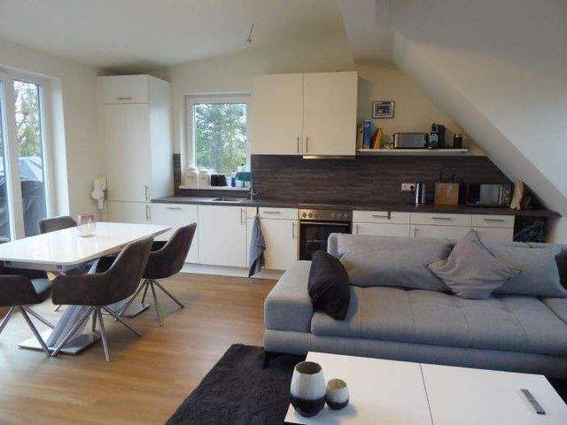 Wohntraum in Norderstedt ! Perfekte 4 Zimmer Penthouse Wohnung mit 4 Balkonen in Norderstedt Friedrichsgabe zu vermieten !!, 22844 Norderstedt, Penthousewohnung